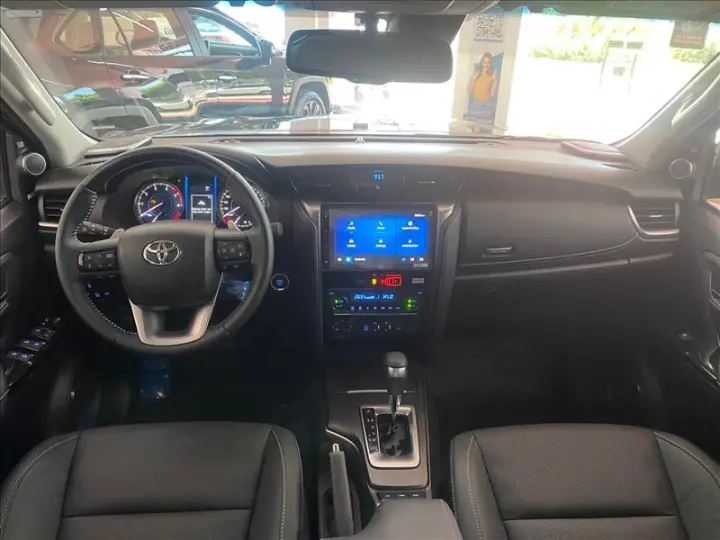 HILUX SW4 2.8 D-4d Turbo SRX Platinum 7L 4X4