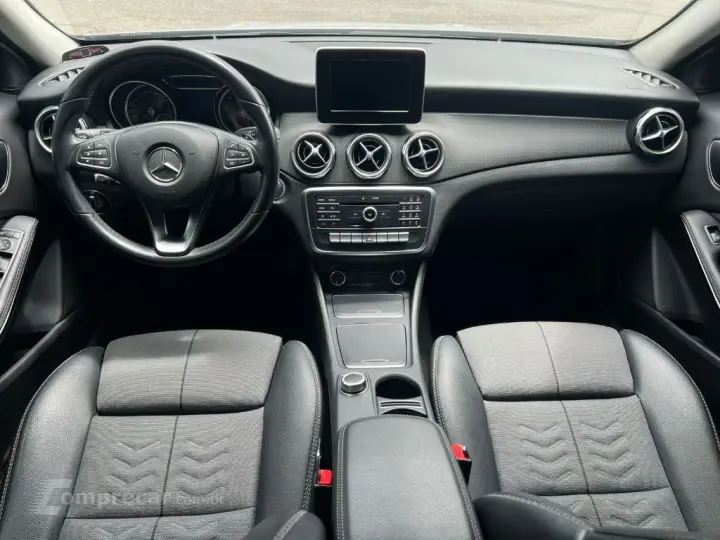 GLA 200 Style 1.6 TB 16V/Flex Aut.