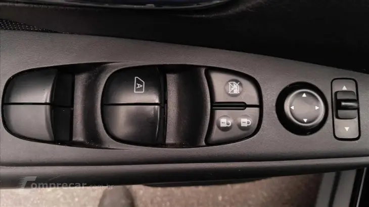 KICKS 1.6 16V FLEXSTART SENSE XTRONIC