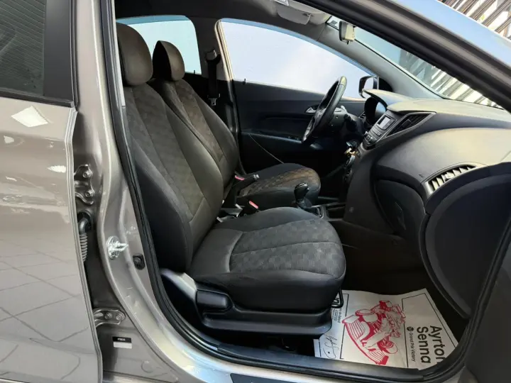 HB20 1.6 Comfort Style 16V