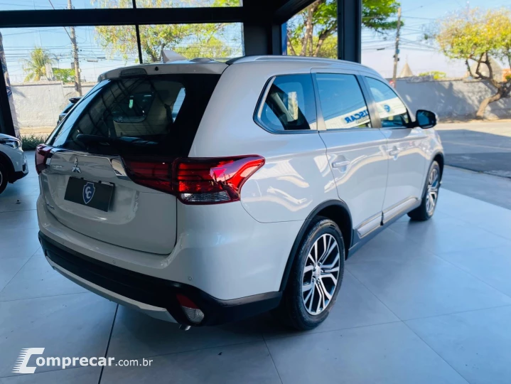 OUTLANDER 2.0 COMFORT 16V GASOLINA 4P AUTOMÁTICO