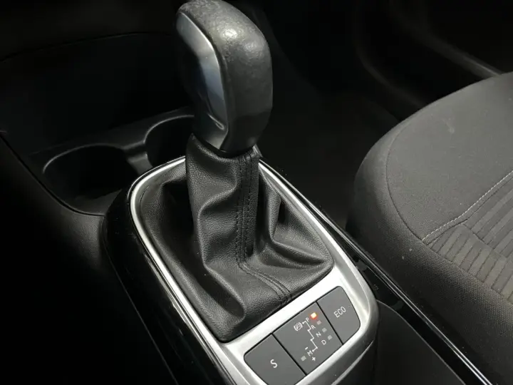 C4 CACTUS 1.6 VTI 120 Feel Eat6