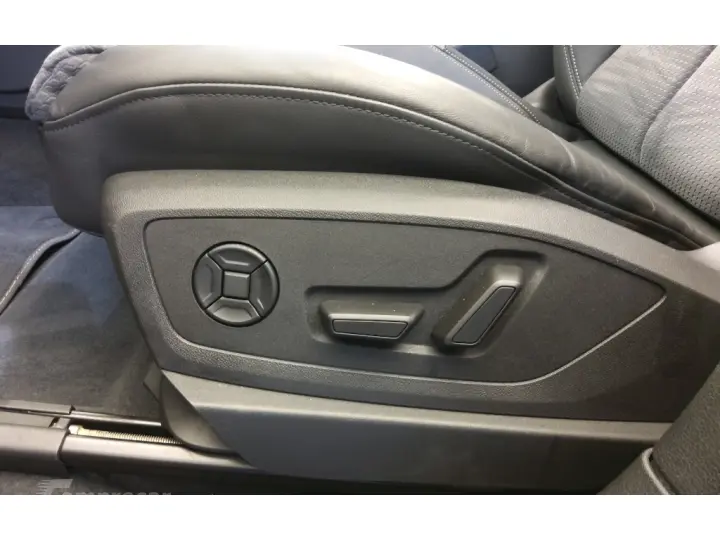 Q8 E-TRON 55 ELÉTRICO PERFORMANCE BLACK QUATTRO