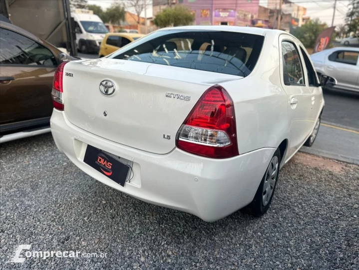 ETIOS 1.5 X SEDAN 16V FLEX 4P MANUAL