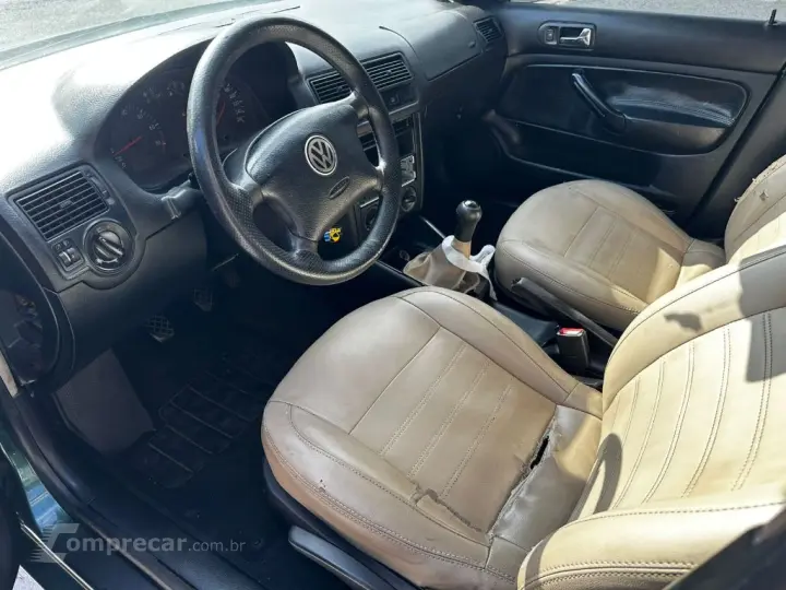 Golf 1.6Mi/ 1.6Mi Gener./Black & Silver