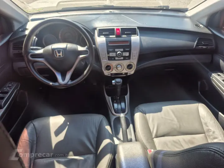 CITY 1.5 LX Sedan 16V