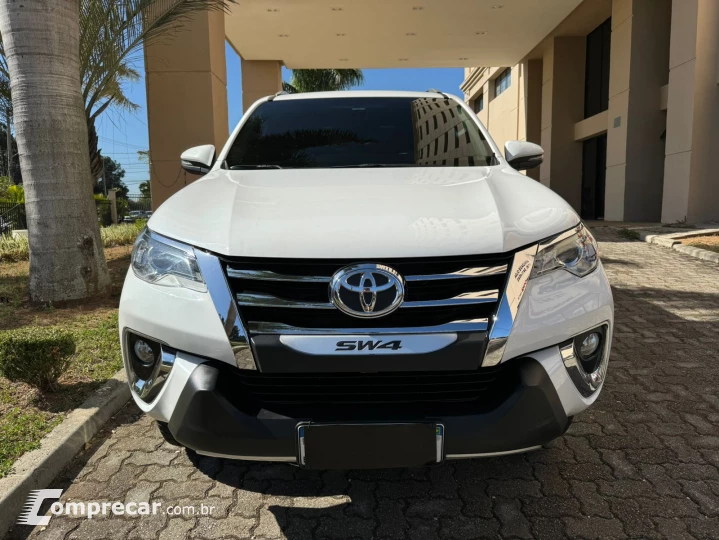 HILUX SW4 2.7 SRV 7 Lugares 4X2 16V