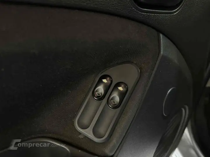 FIESTA 1.6 MPI SEDAN 8V FLEX 4P MANUAL