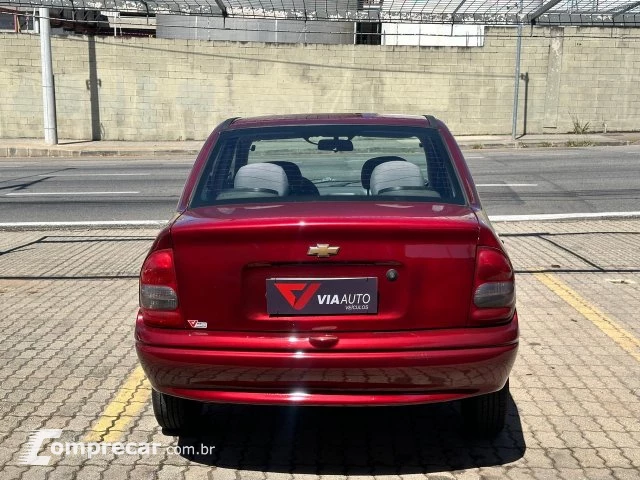 CLASSIC - 1.0 MPFI VHCE 8V 4P MANUAL