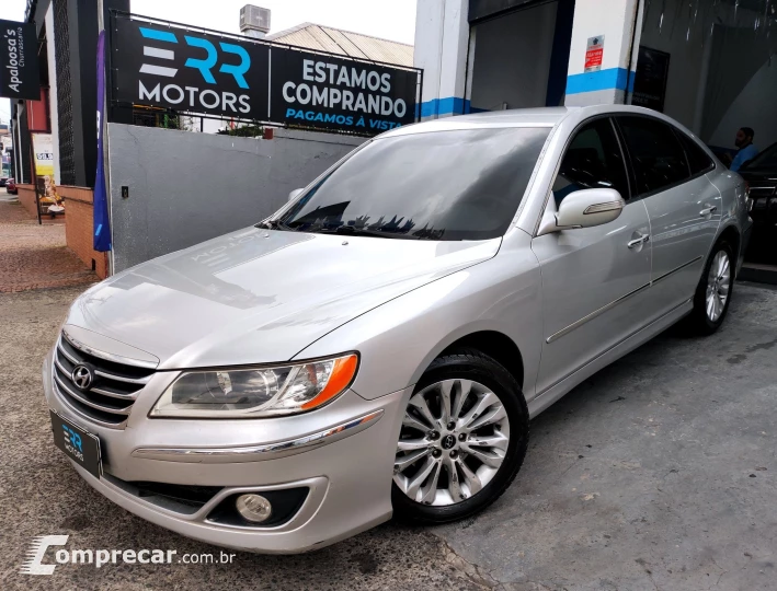 AZERA 3.3 MPFI GLS Sedan V6 24V