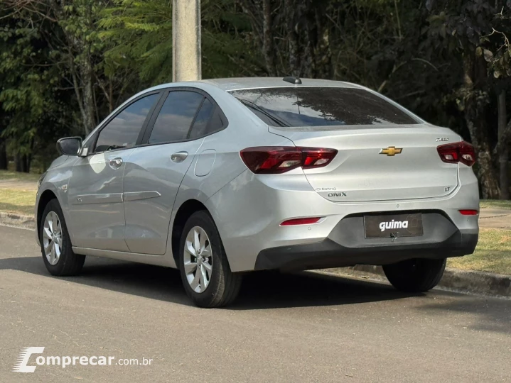 ONIX 1.0 Turbo Plus LT