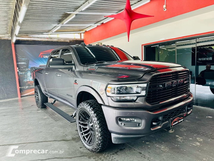 2500 6.7 I6 Turbo Laramie Night Edition CD 4X4