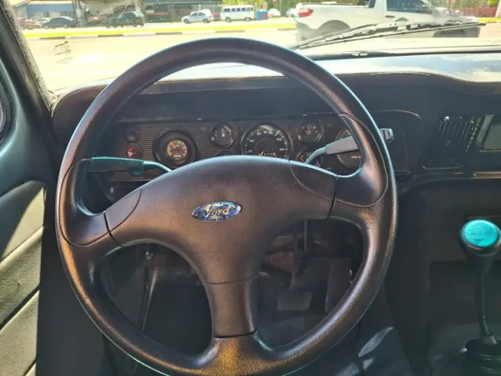 F-1000 2.5 XLT 4X2 CS 8V Turbo