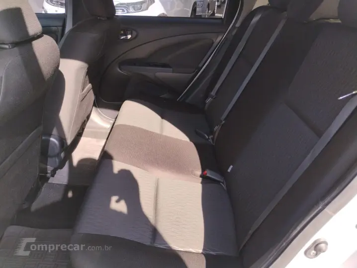 ETIOS 1.5 X Plus Sedan 16V