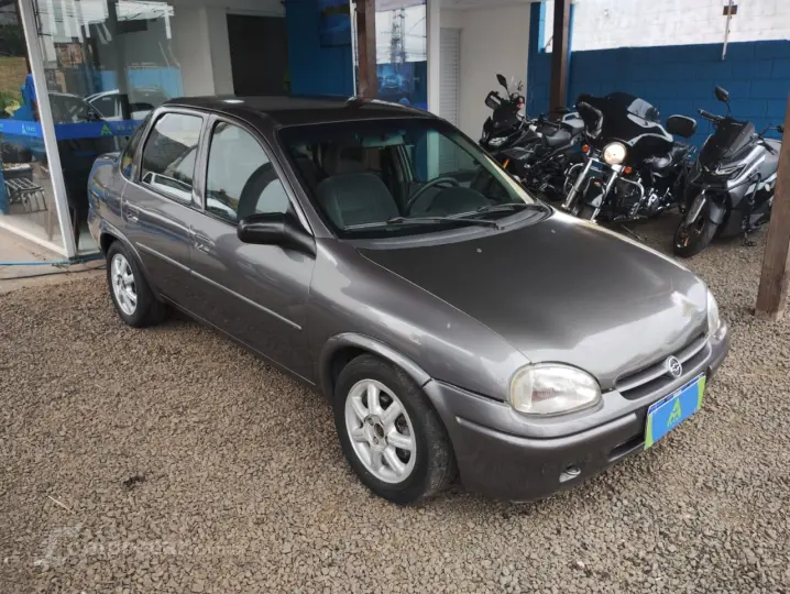 Corsa Sedan 1.6 GLS 4P
