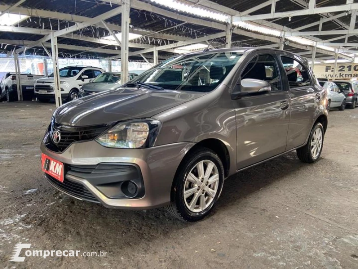 ETIOS HATCH X PLUS 15 MT