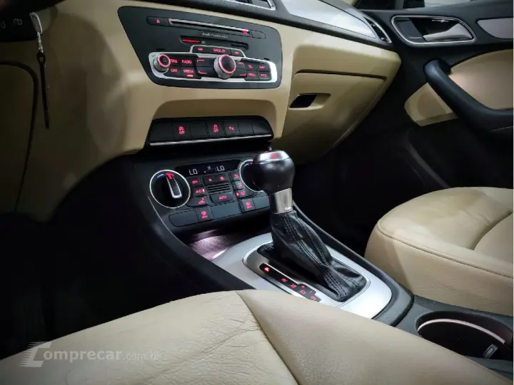 Q3 1.4 TFSI AMBIENTE GASOLINA 4P S TRONIC