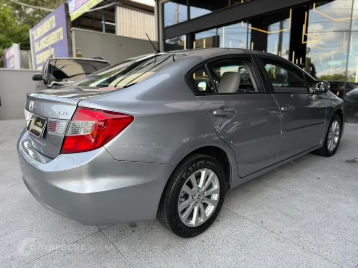 CIVIC 1.8 LXL 16V FLEX 4P MANUAL