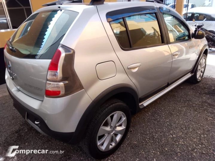 SANDERO 1.6 16V SCE Stepway