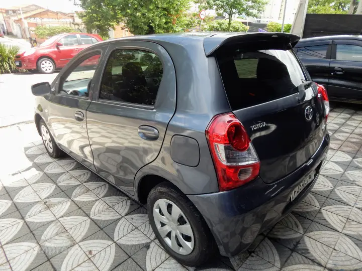 ETIOS 1.3 XS 16V