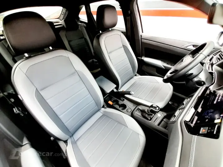 Nivus Highline 1.0 200 TSI Flex Aut.