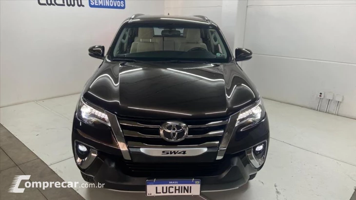 HILUX SW4 2.8 SRX DIAMOND 4X4 7 LUGARES 16V TURBO