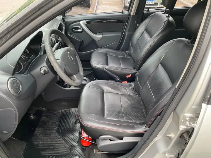 SANDERO 1.6 Privilège 8V