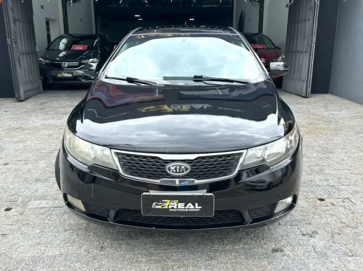 CERATO 1.6 E.213 Sedan 16V
