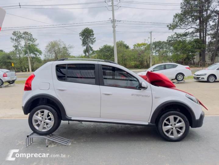 SANDERO 1.6 16V SCE Stepway