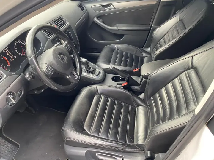 Jetta 2.0 4P TSI HIGHLINE 200 CV AUTOMÁTICO