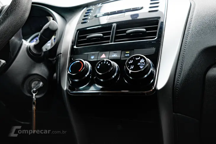 YARIS 1.5 16V Sedan XL live Multidrive