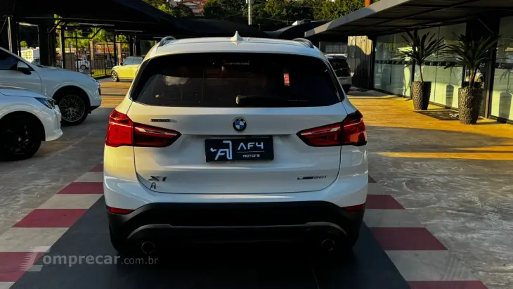 X1 SDRIVE 20i 2.0/2.0 TB Acti.Flex Aut.