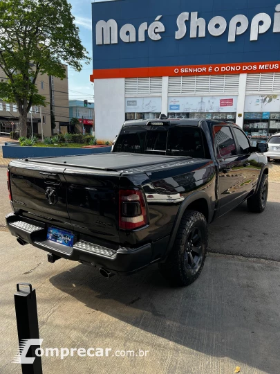 RAM 5.7 1500 Hemi 4X4 CD V8