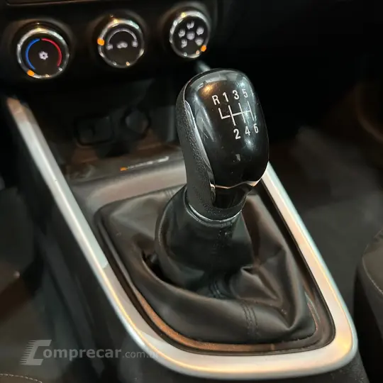 ONIX SEDAN Plus LTZ 1.0 12V TB Flex Mec.