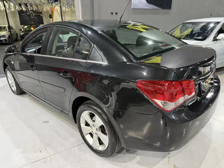 CRUZE 1.8 LT 16V FLEX 4P MANUAL