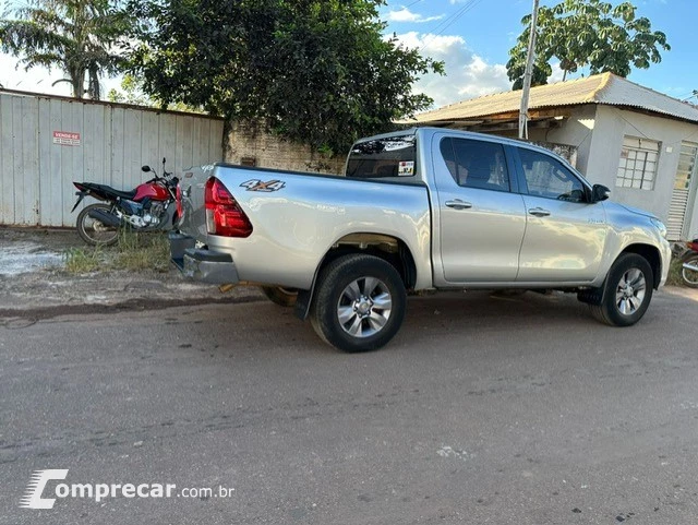 HILUX 2.8 D-4d Turbo CD SR 4X4