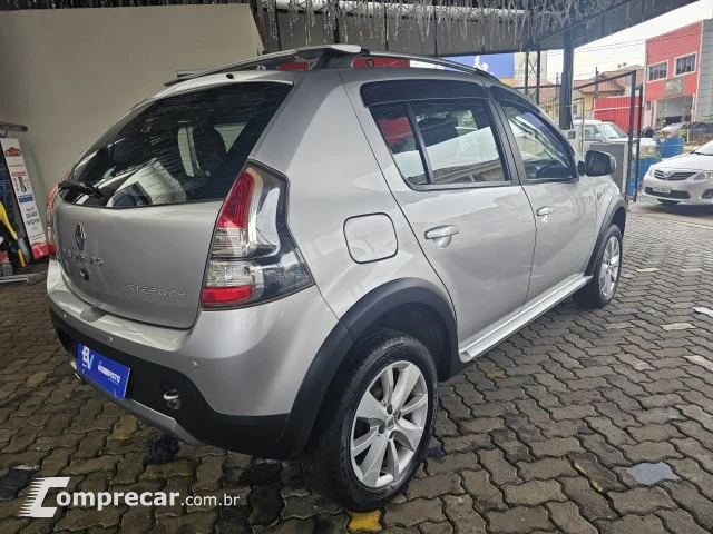 SANDERO - 1.6 STEPWAY 8V 4P MANUAL