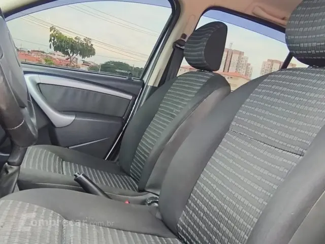 SANDERO - 1.6 EXPRESSION 8V 4P MANUAL