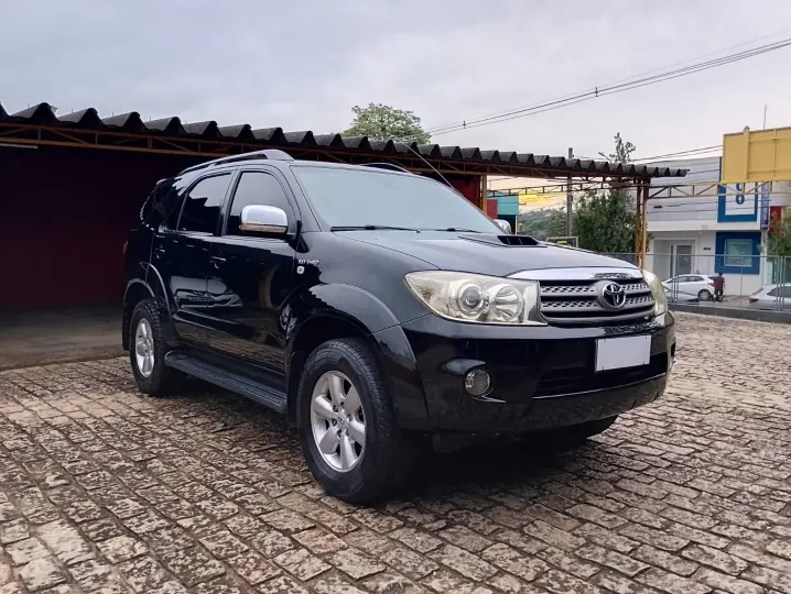 HILUX SW4 3.0 SRV 4X4 7 Lugares 16V Turbo Intercooler