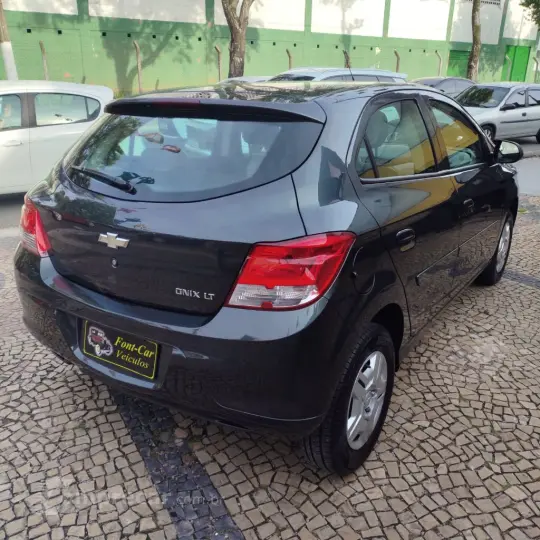 ONIX HATCH LT 1.0 8V FlexPower 5p Mec.