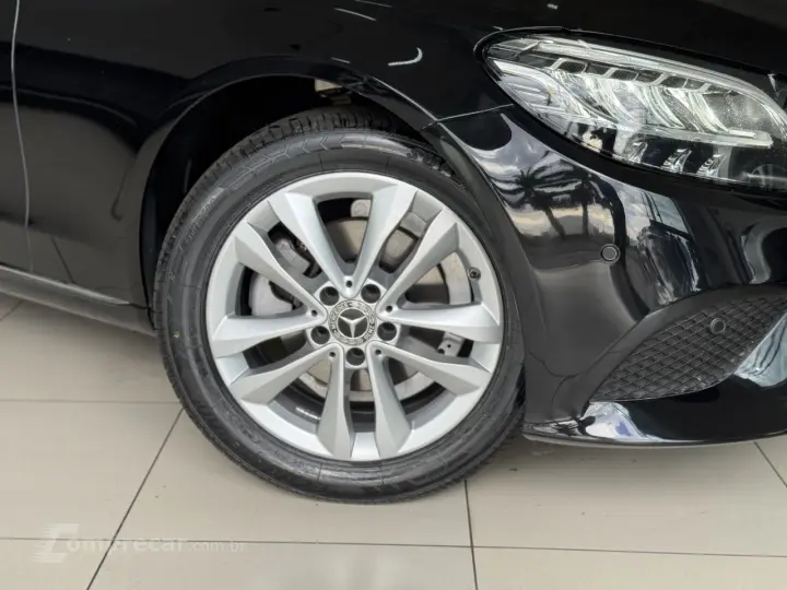 C 180 1.6 16V 4P CGI AVANTGARDE TURBO AUTOMÁTICO