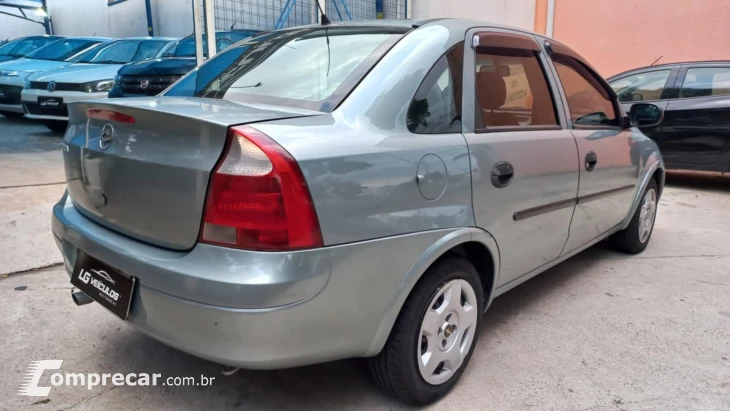 CORSA 1.0 MPFI VHC Sedan 8V