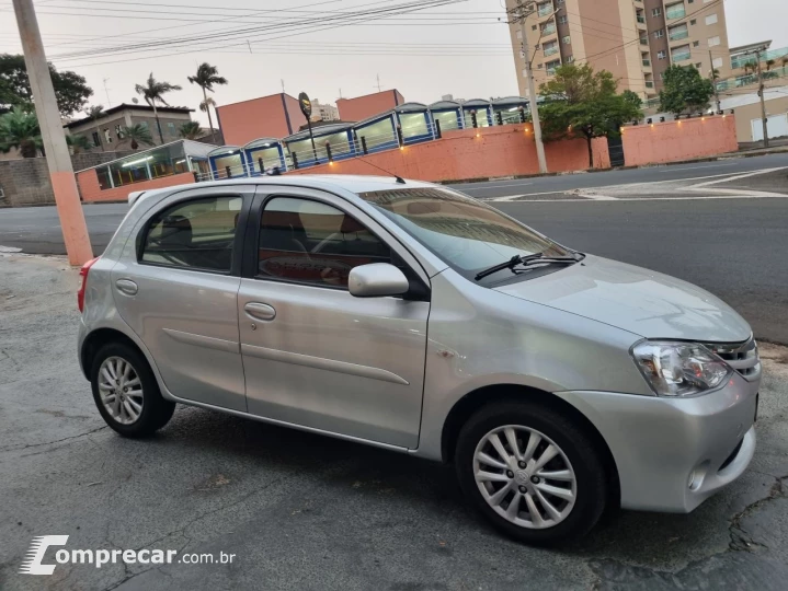 Etios Hatch 1.5 16V 4P FLEX XLS