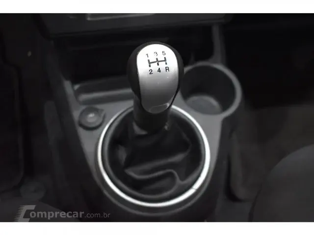 FIESTA SEDAN - 1.6 ROCAM SEDAN 8V 4P MANUAL