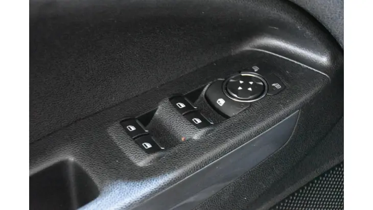 ECOSPORT - 1.5 TI-VCT FREESTYLE MANUAL