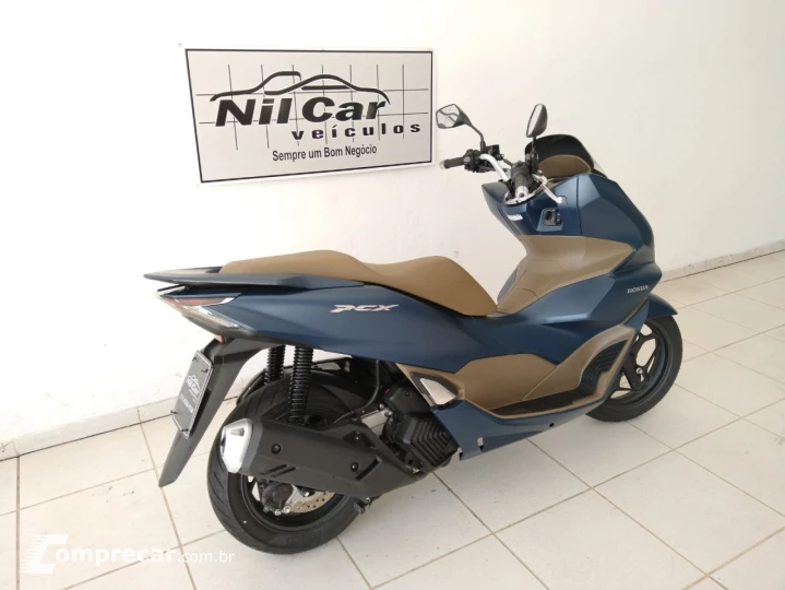 PCX 160 DLX