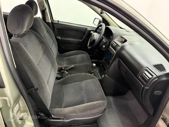 Astra Advantage 2.0 MPFI 8V FlexPower 5p