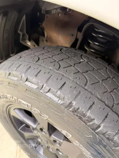 L200 TRITON 2.4 16V Turbo Sport GLS CD 4X4