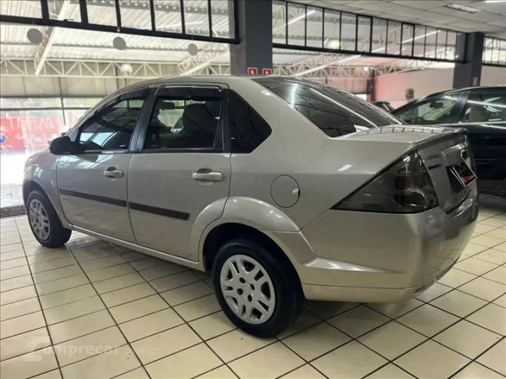 FIESTA 1.6 MPI Sedan 8V