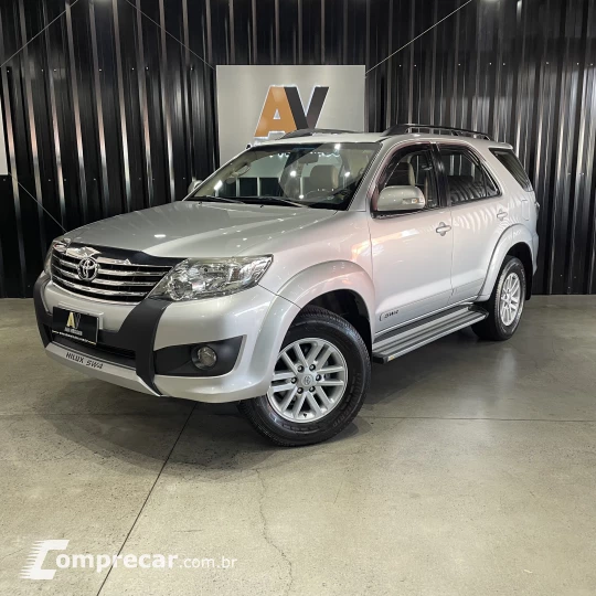 HILUX SW4 2.7 SR 4X2 16V